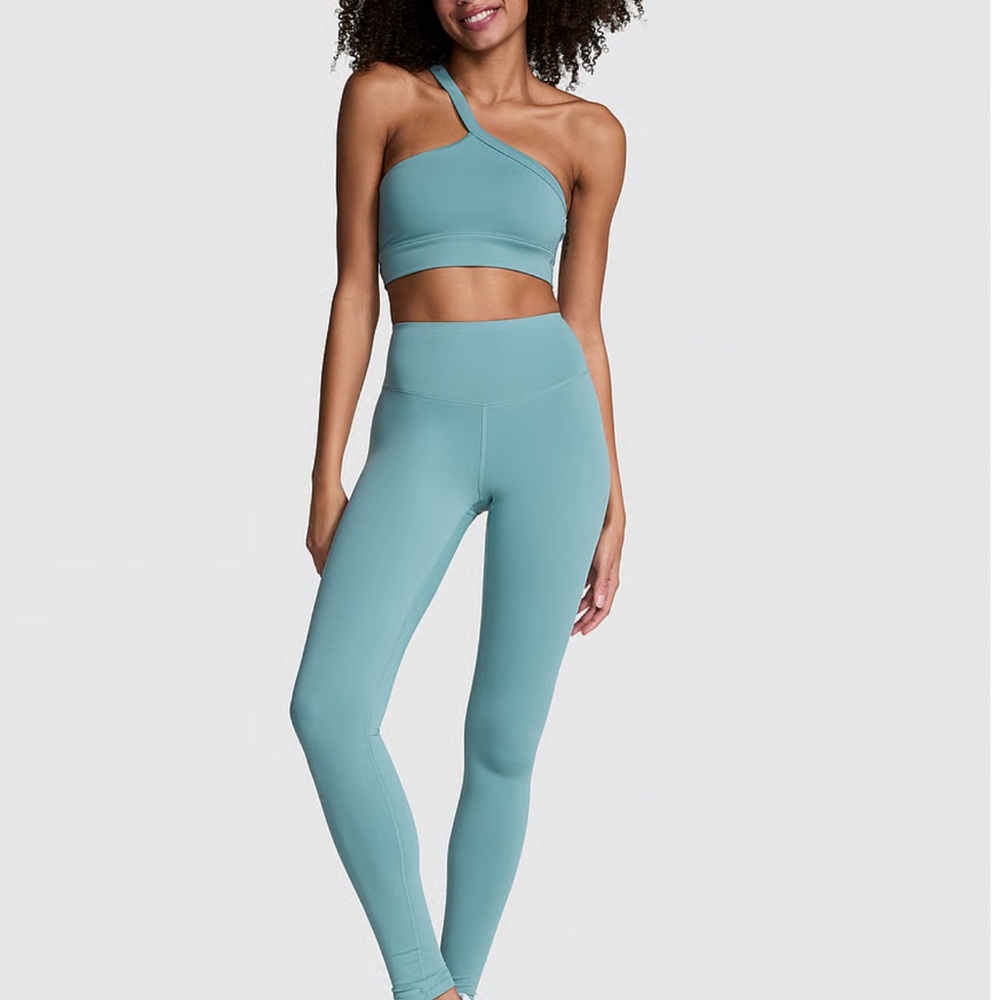 Victoria's Secret PINK Relay Leggings in Light Blue